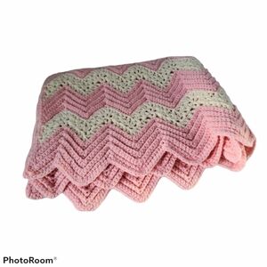 Hand Knitted Chevron Afghan Pink and Whitr